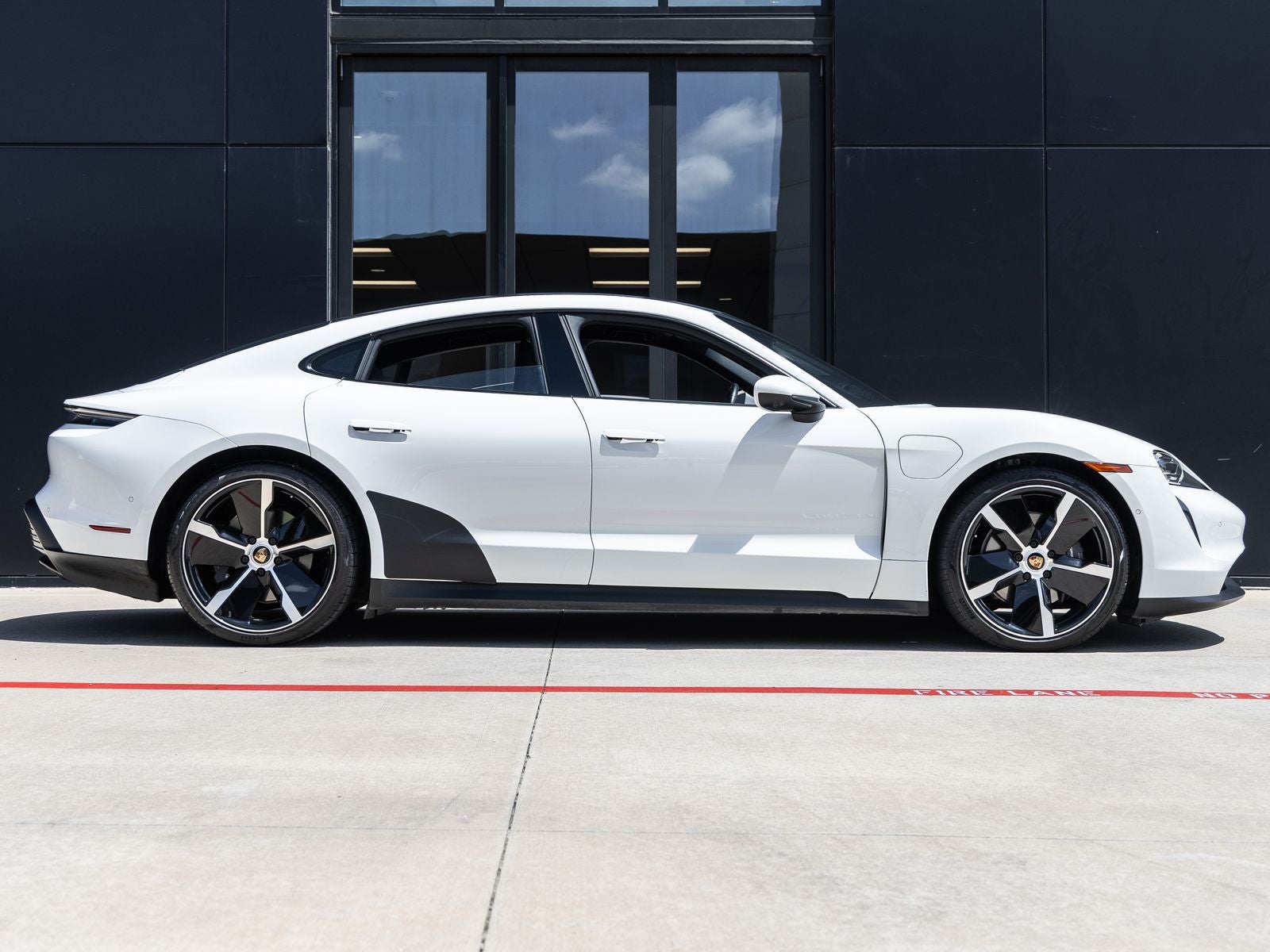 2021 Porsche Taycan Taycan