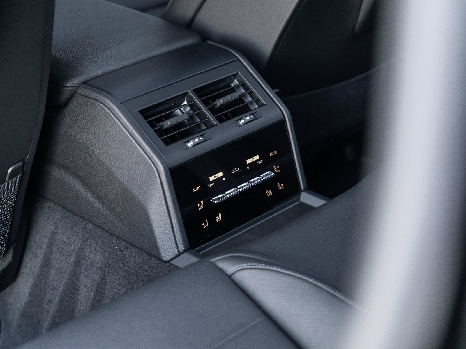 2026 Porsche Panamera Panamera 4