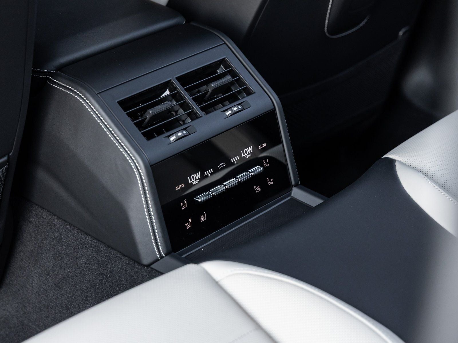 2025 Porsche Panamera Panamera