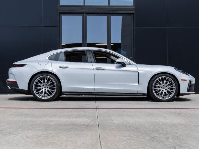 2026 Porsche Panamera Panamera