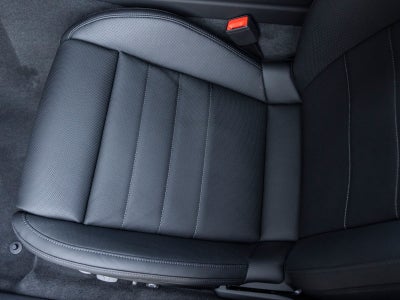 2025 Porsche Panamera 4