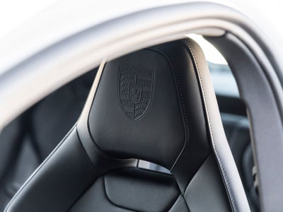 2025 Porsche Panamera 4