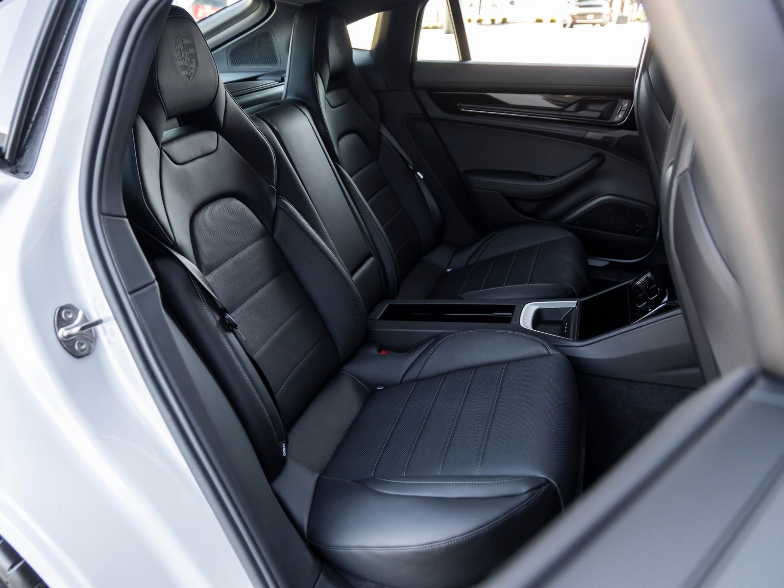 2025 Porsche Panamera 4