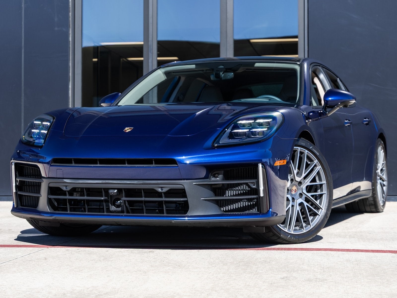 2025 Porsche Panamera Base