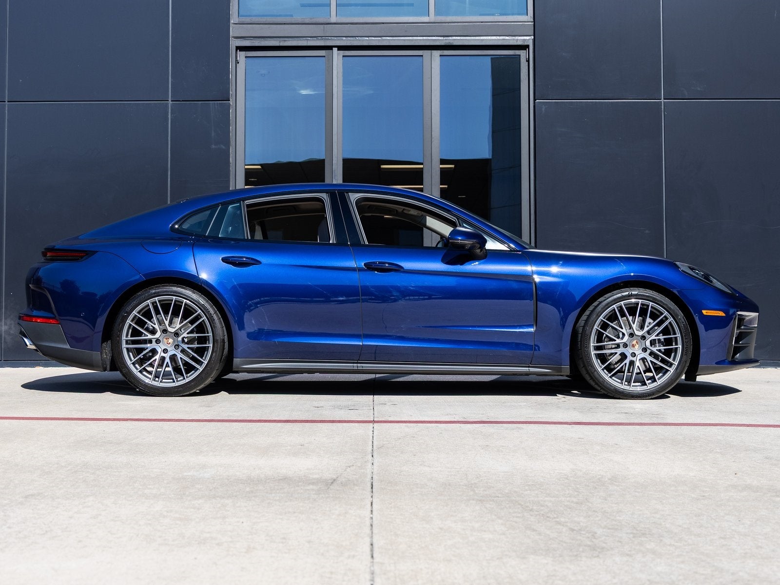 2025 Porsche Panamera Base