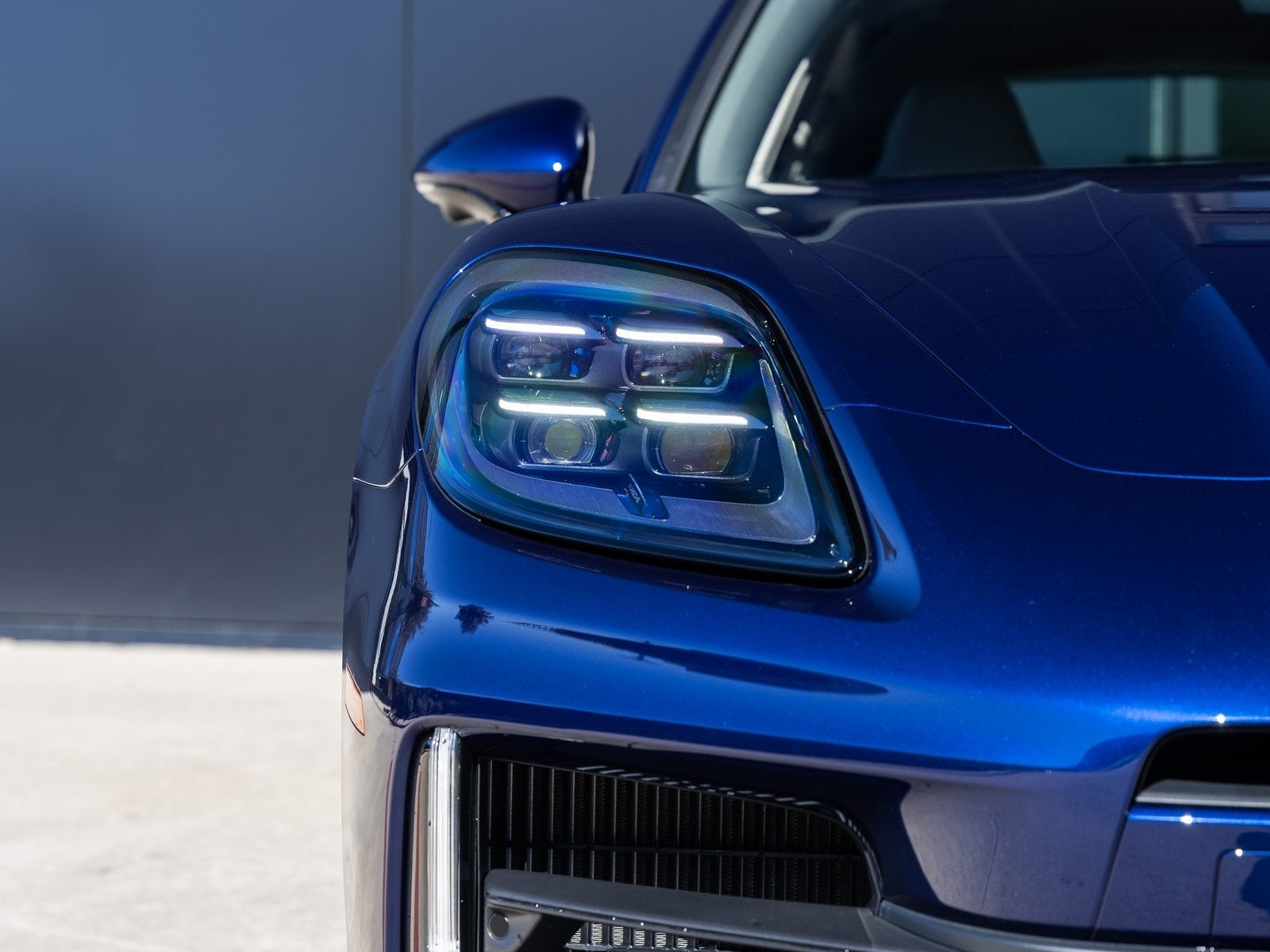 2025 Porsche Panamera Base