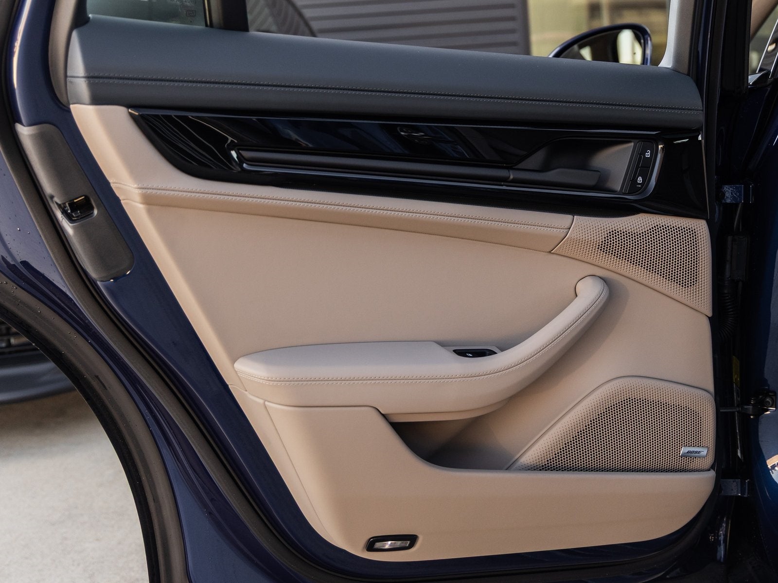 2025 Porsche Panamera Base