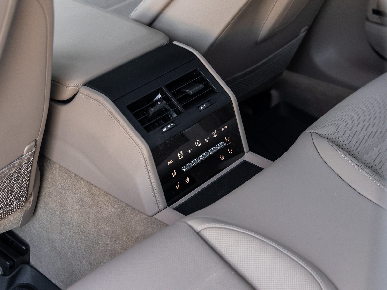 2025 Porsche Panamera Base