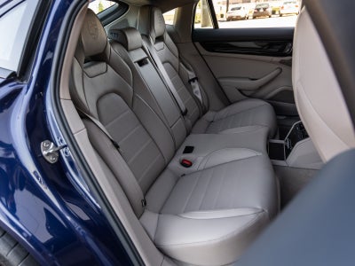 2025 Porsche Panamera Base