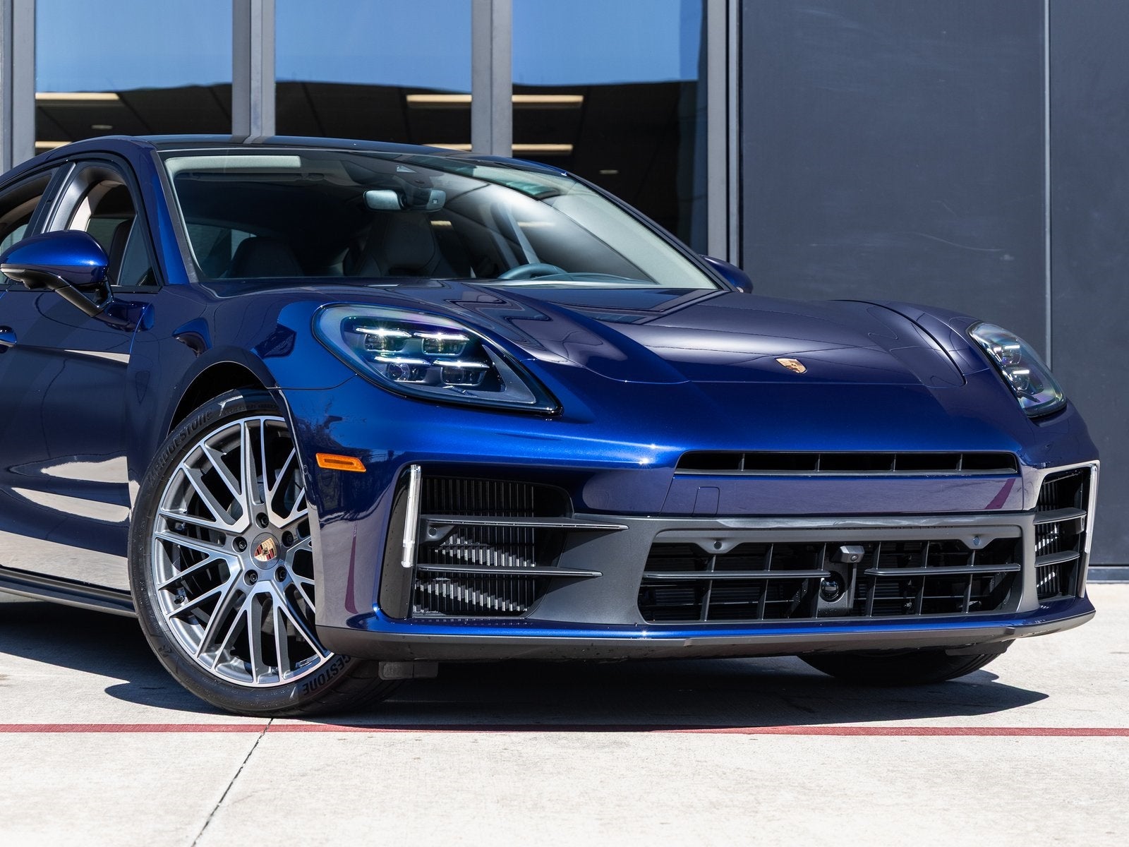 2025 Porsche Panamera Base