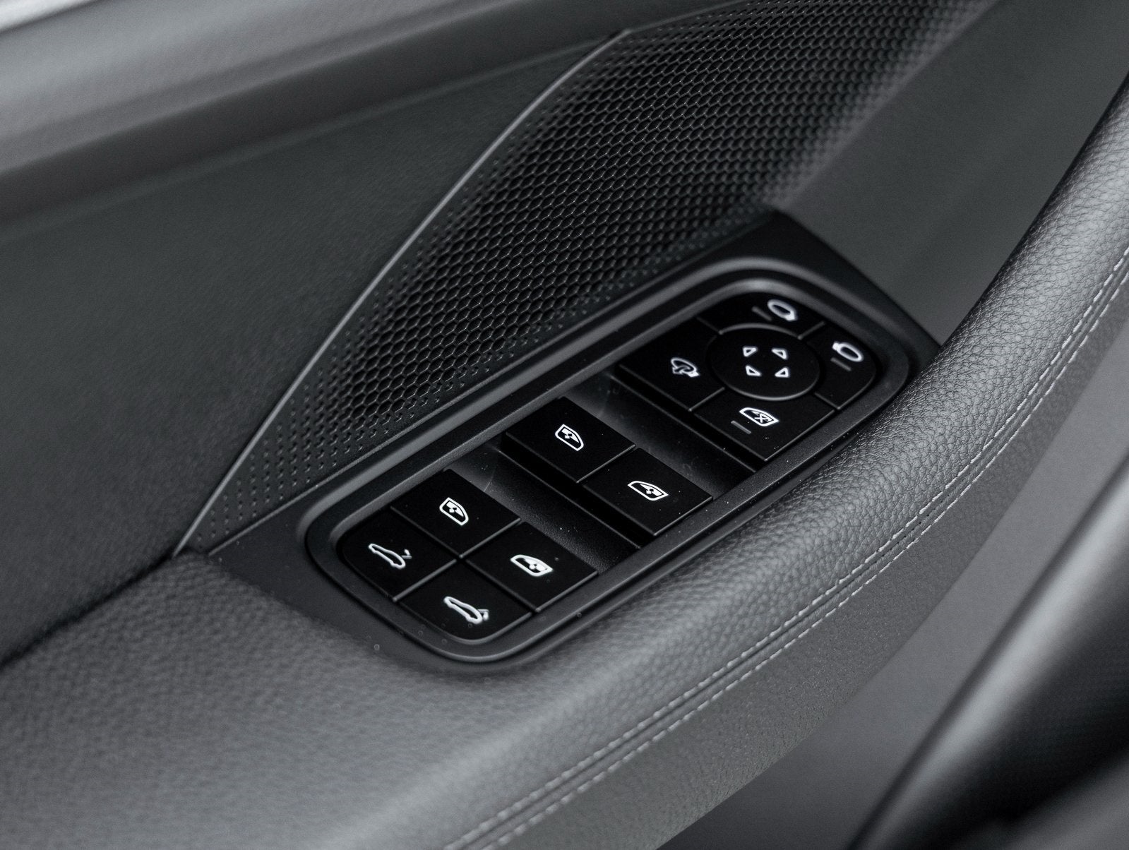 2025 Porsche Panamera Panamera