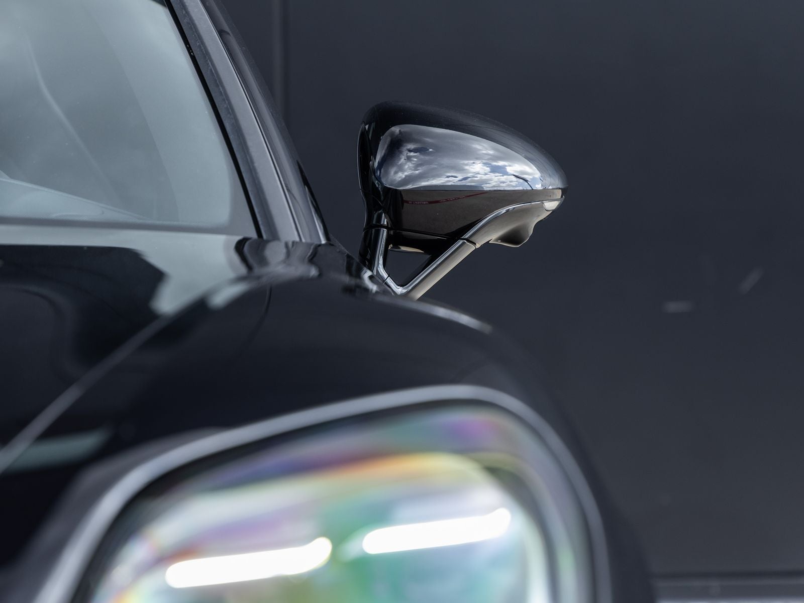 2025 Porsche Panamera RWD