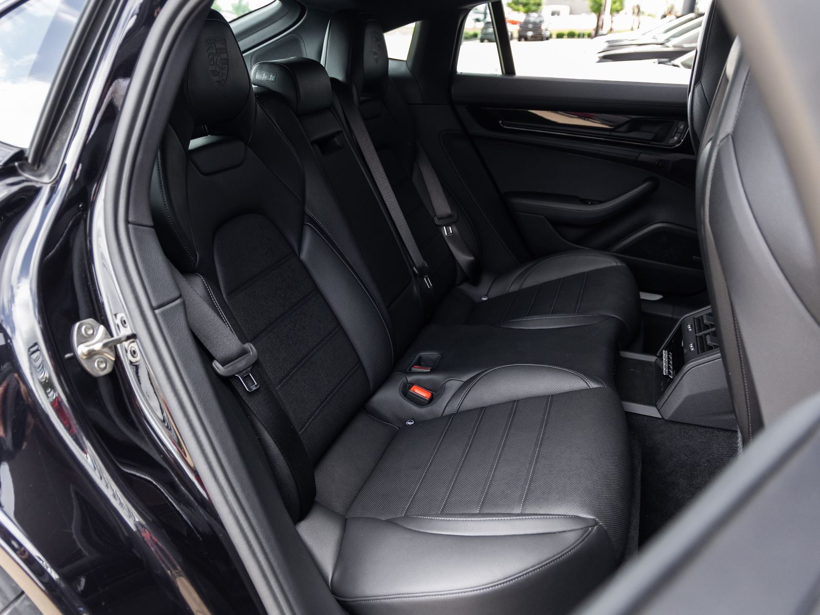 2025 Porsche Panamera RWD
