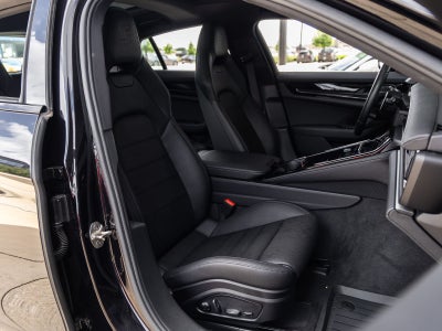 2025 Porsche Panamera RWD