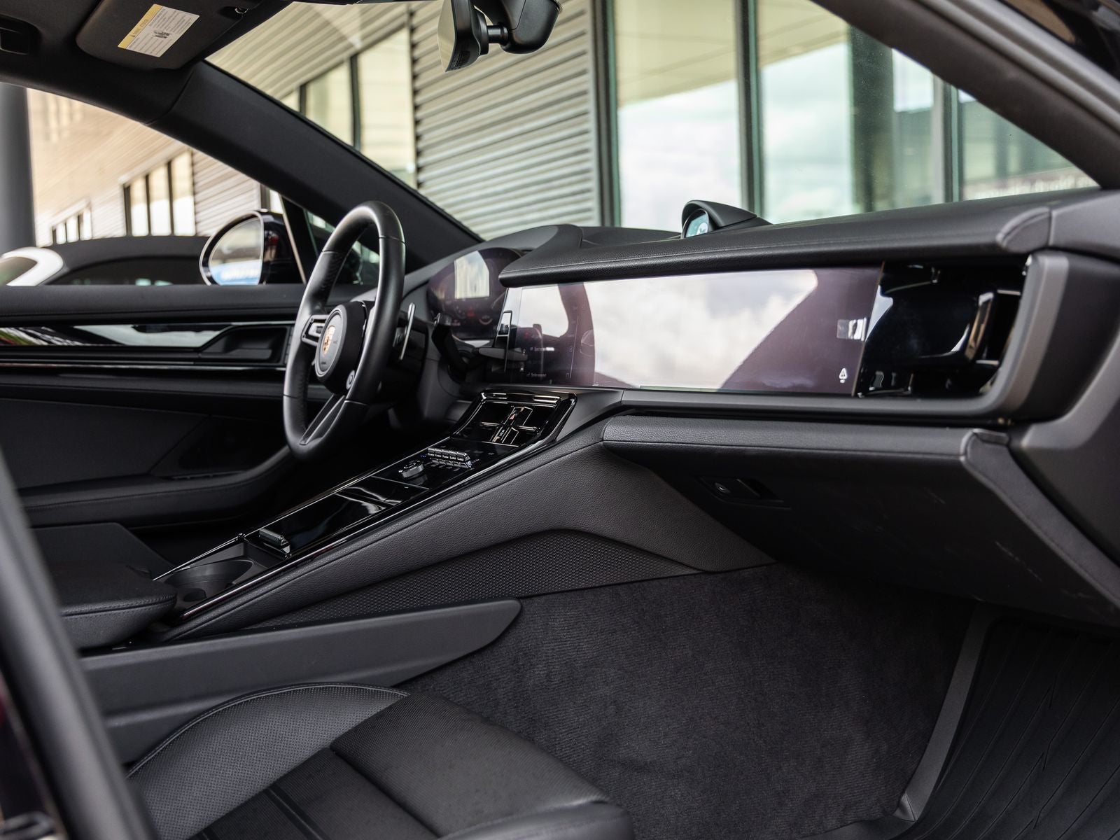 2025 Porsche Panamera RWD