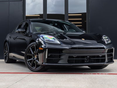 2025 Porsche Panamera RWD