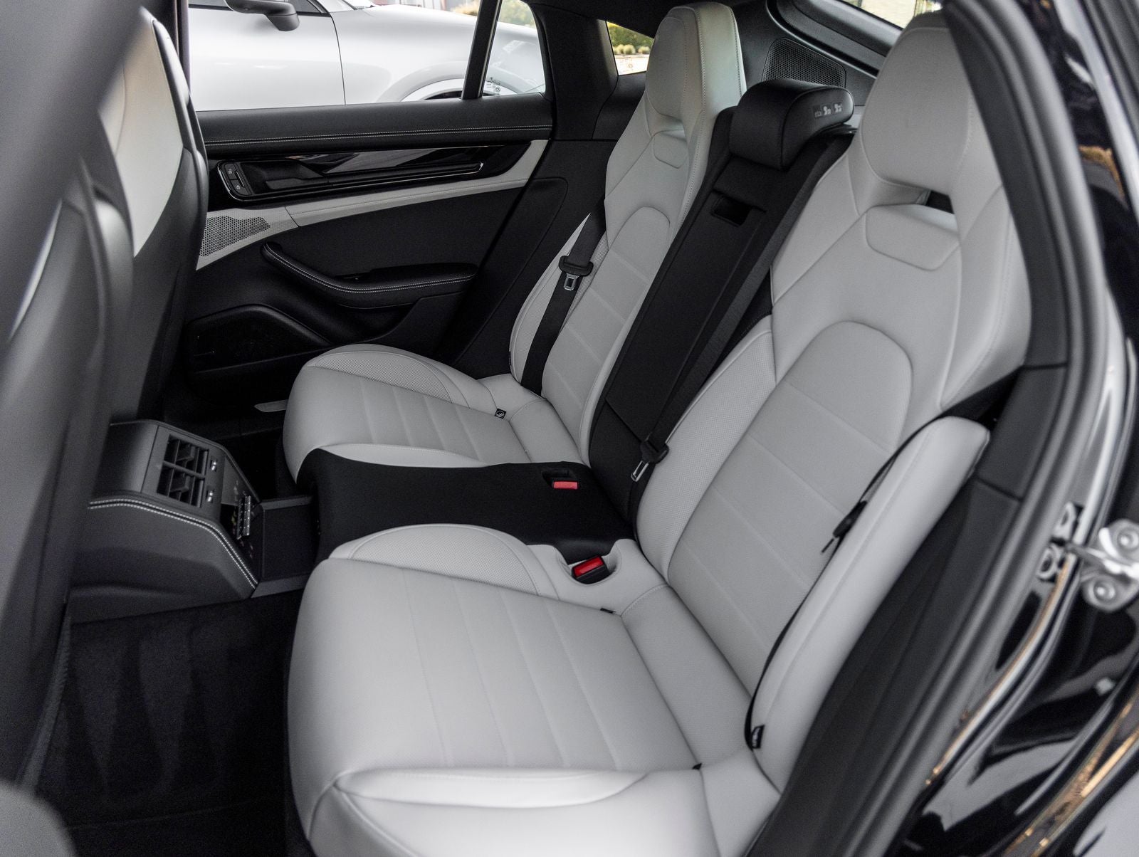 2026 Porsche Panamera Panamera 4
