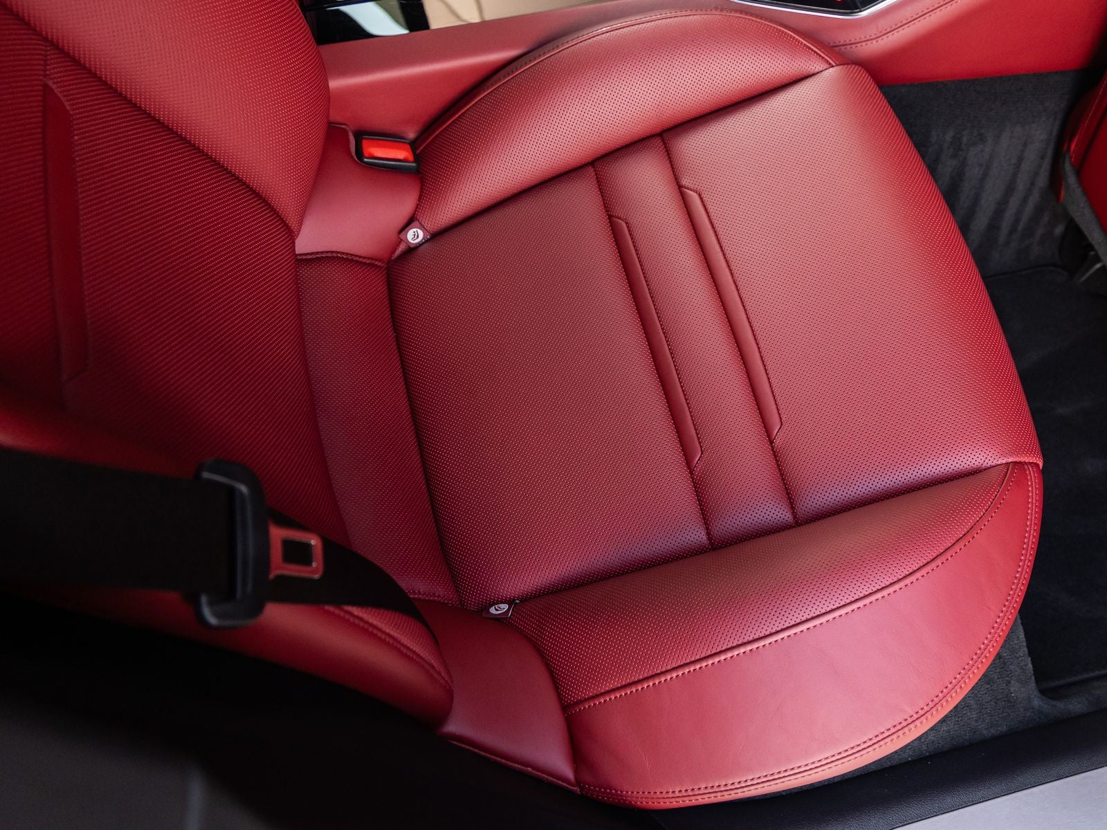 2023 Porsche Panamera Panamera 4S (MY23)