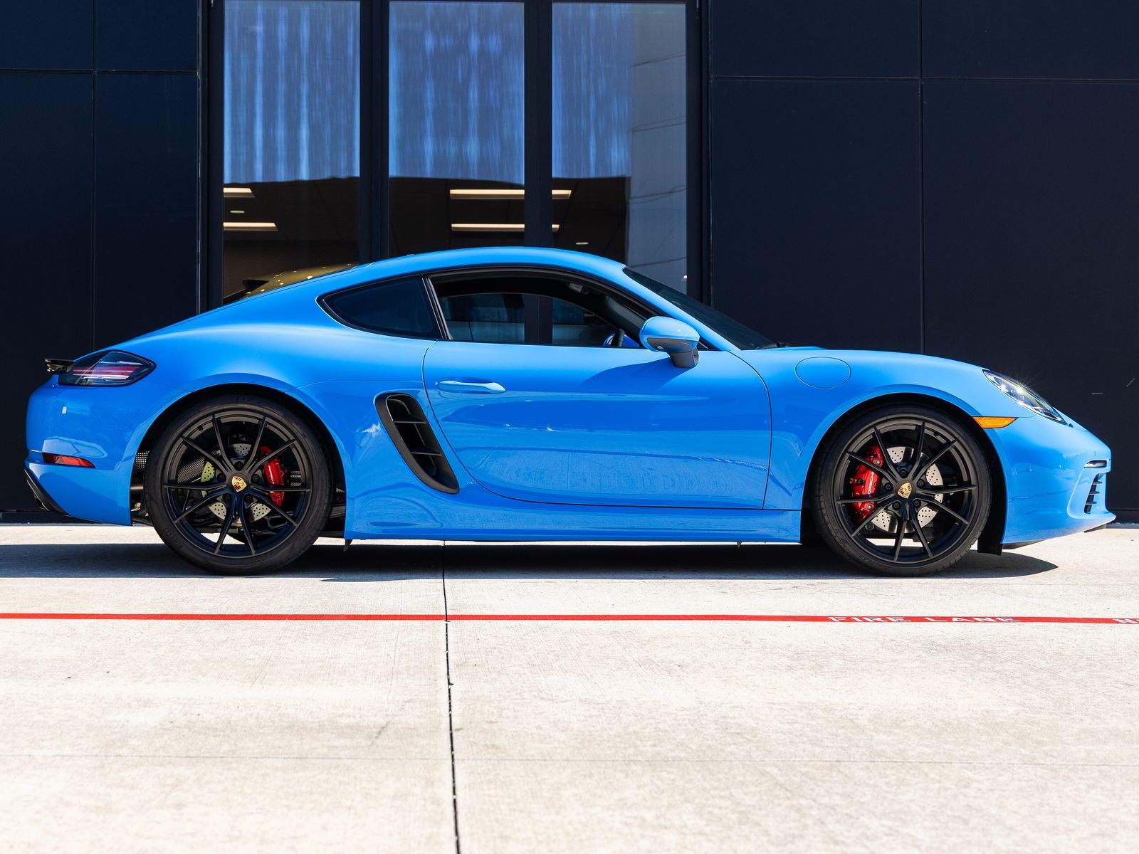 2024 Porsche 718 Cayman S