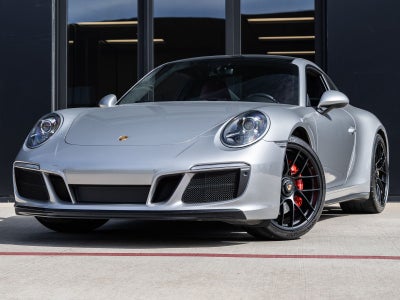 2019 Porsche 911 Carrera GTS
