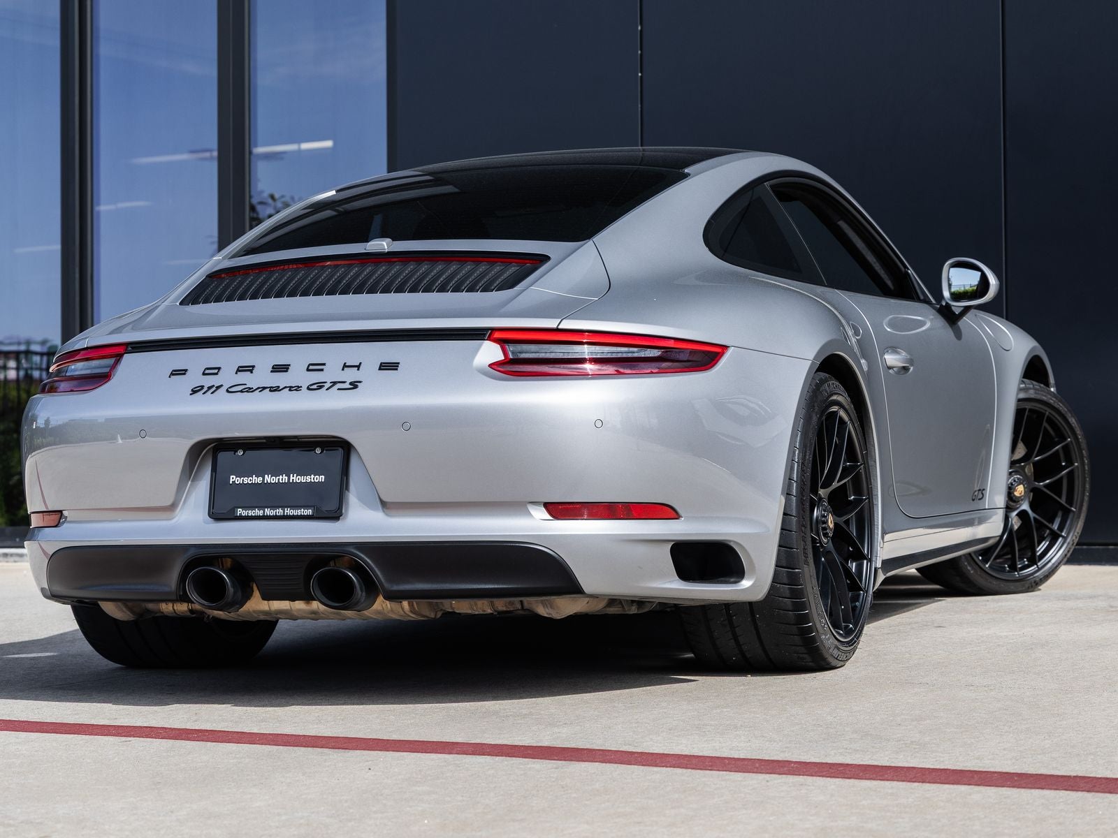 2019 Porsche 911 Carrera GTS
