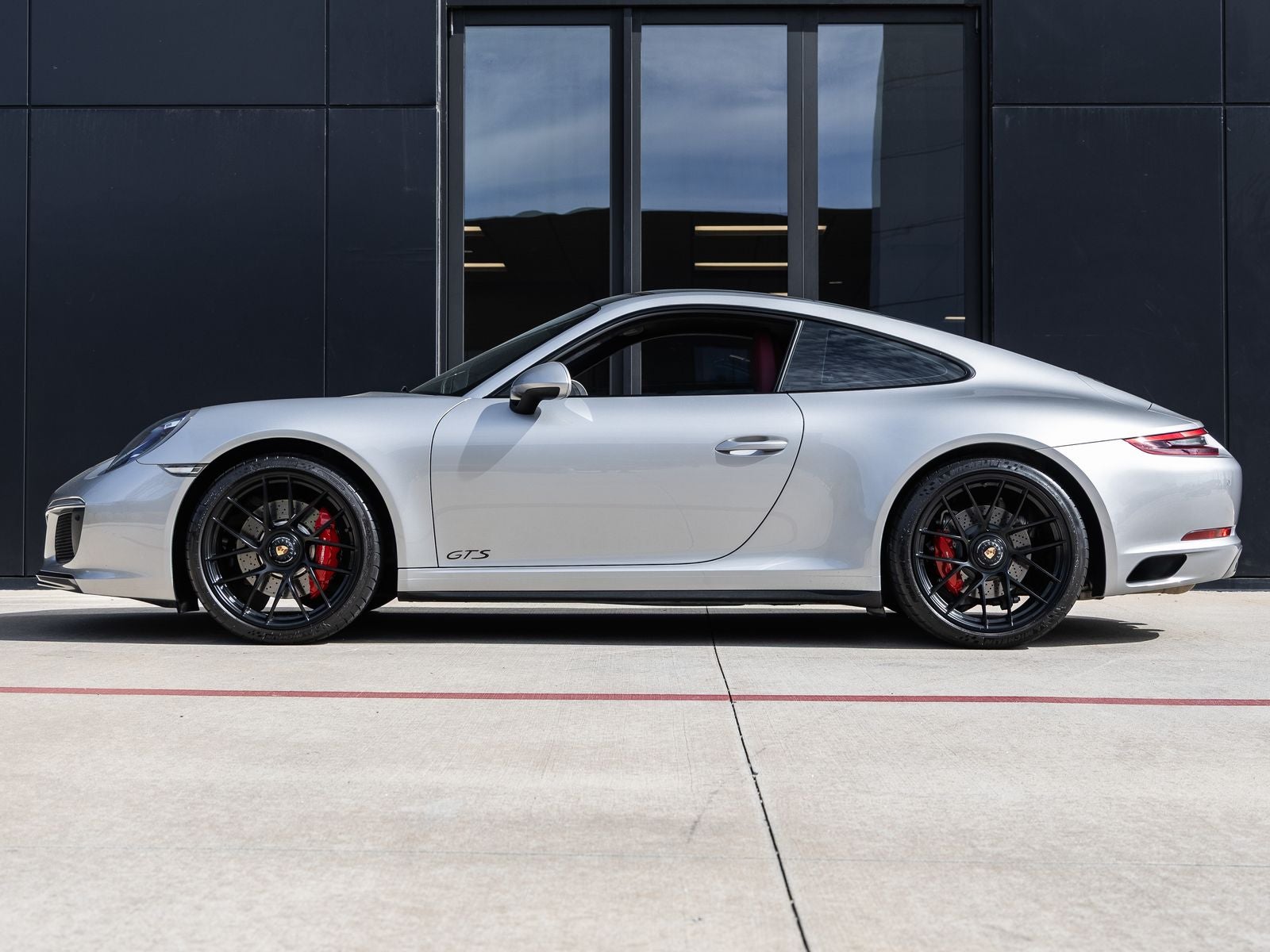 2019 Porsche 911 Carrera GTS