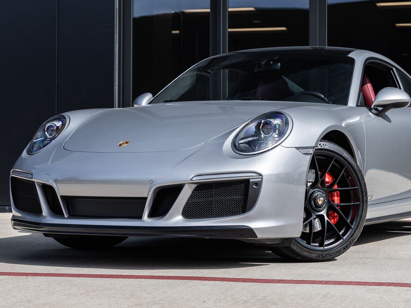 2019 Porsche 911 Carrera GTS
