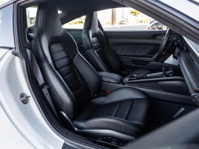 2025 Porsche 911 911 Carrera GTS