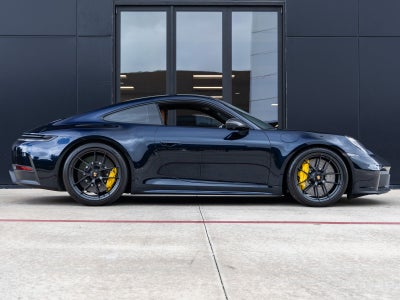 2026 Porsche 911 Carrera 4 GTS