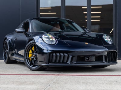 2026 Porsche 911 Carrera 4 GTS