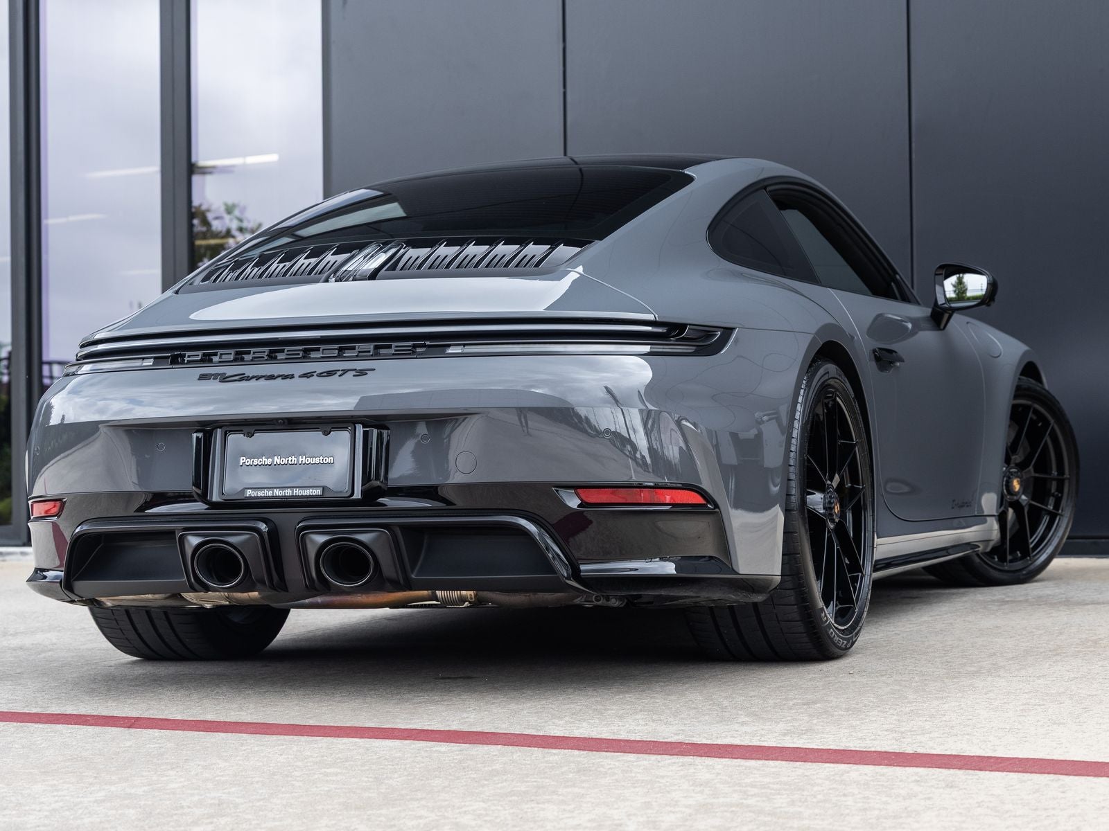 2026 Porsche 911 Carrera 4 GTS