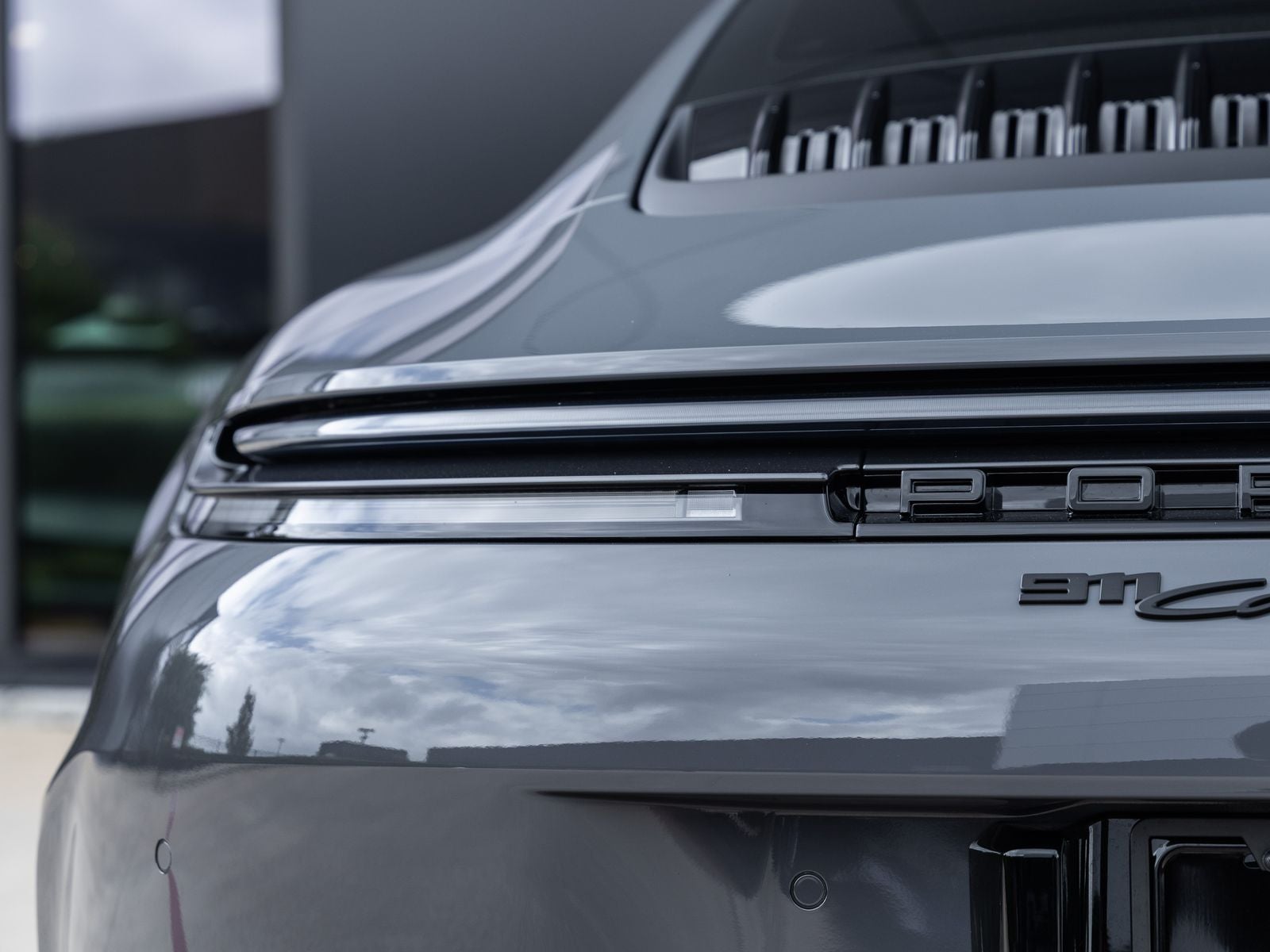 2026 Porsche 911 Carrera 4 GTS