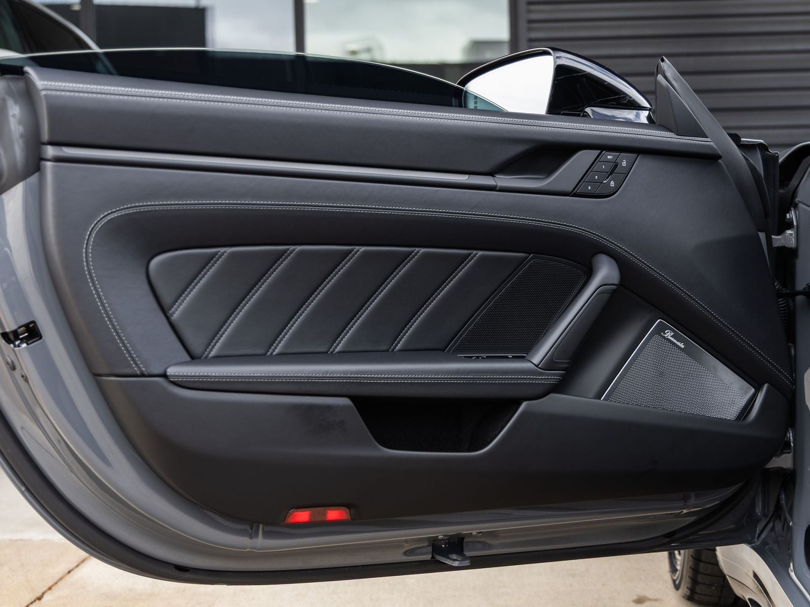 2026 Porsche 911 Carrera 4 GTS