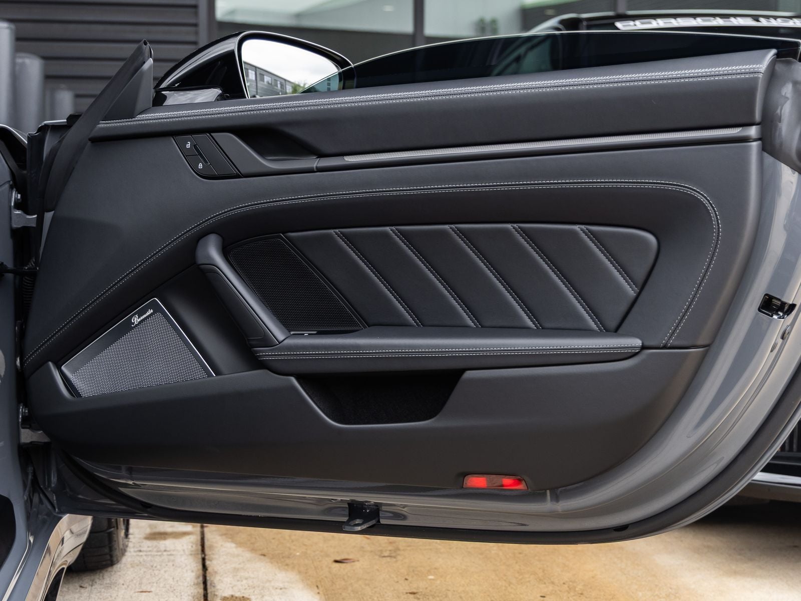 2026 Porsche 911 Carrera 4 GTS