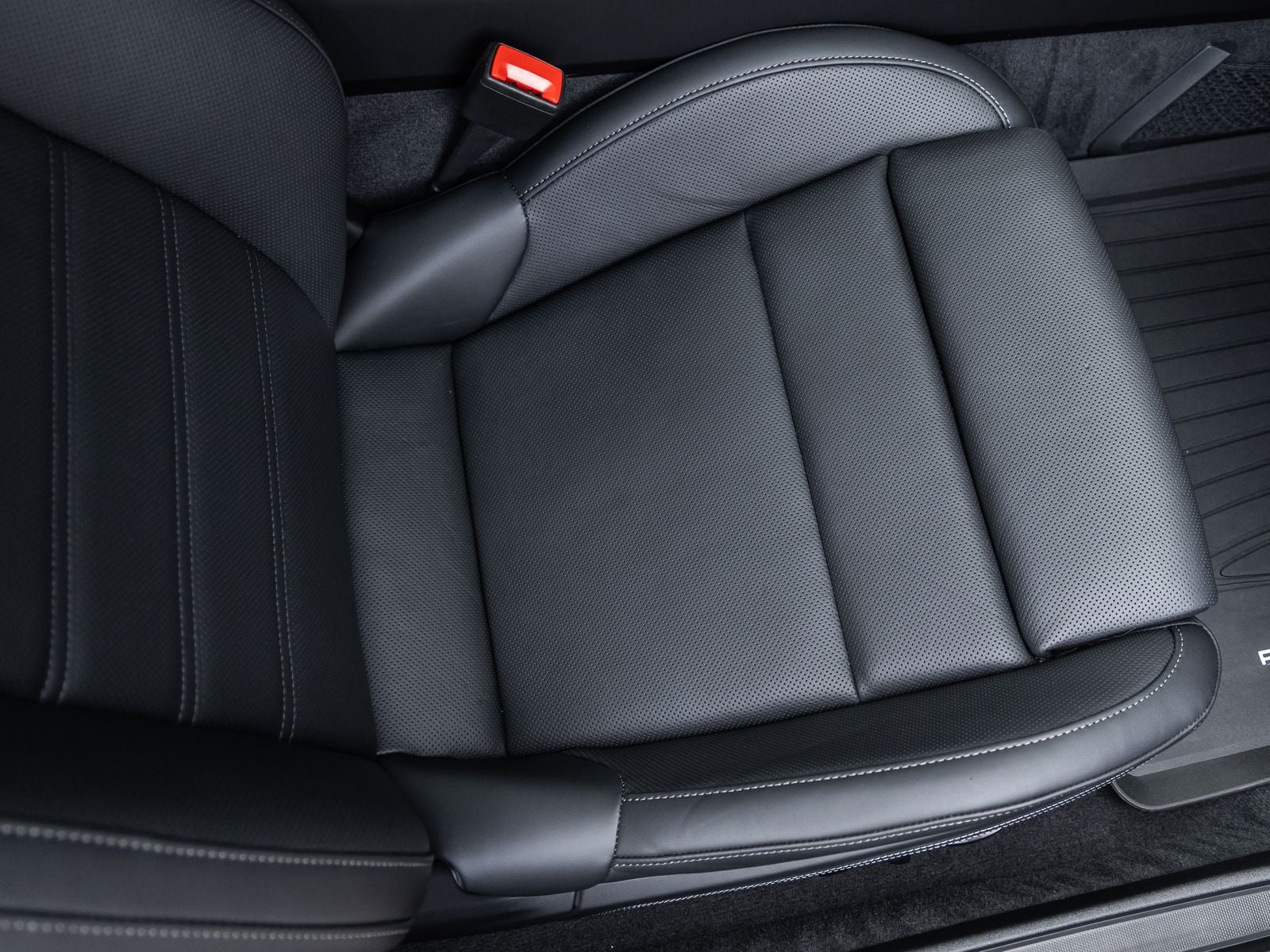 2026 Porsche 911 Carrera 4 GTS