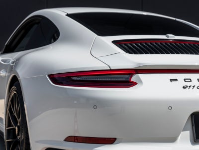 2018 Porsche 911 911 Carrera 4 GTS