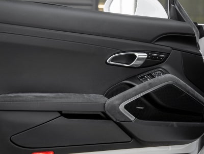 2018 Porsche 911 911 Carrera 4 GTS