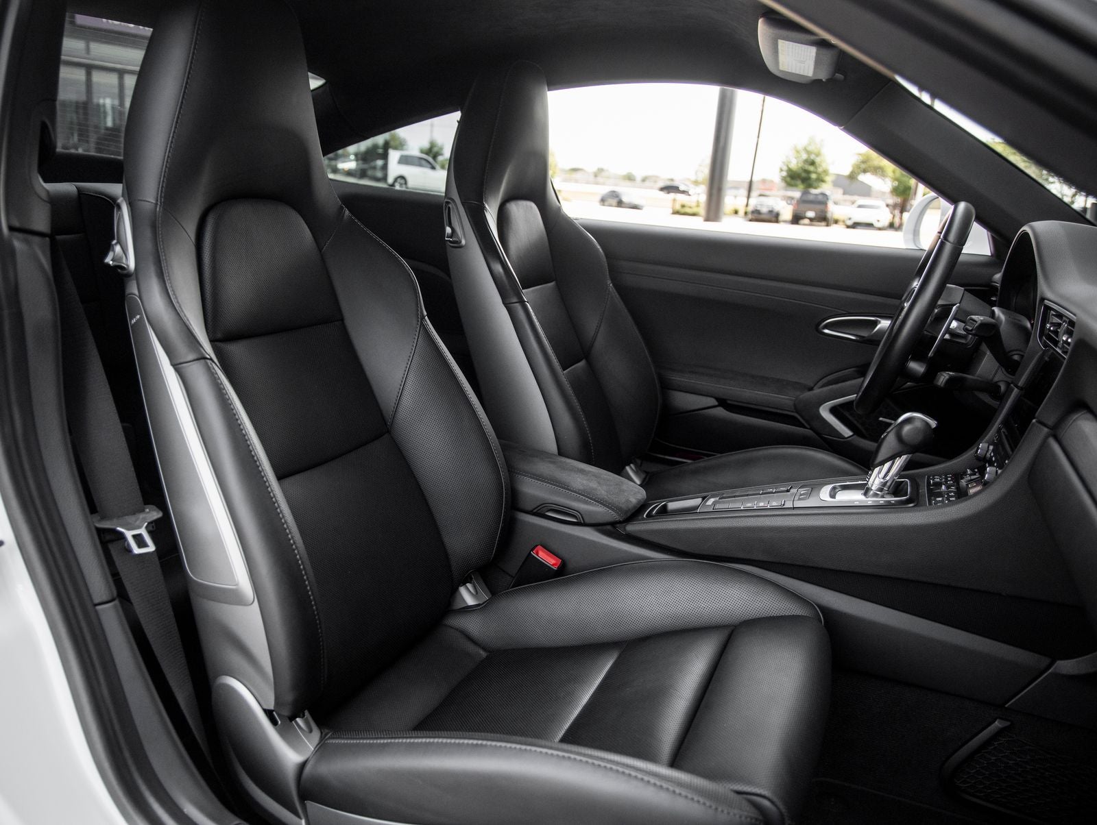 2018 Porsche 911 911 Carrera 4 GTS