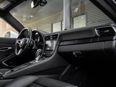 2018 Porsche 911 911 Carrera 4 GTS