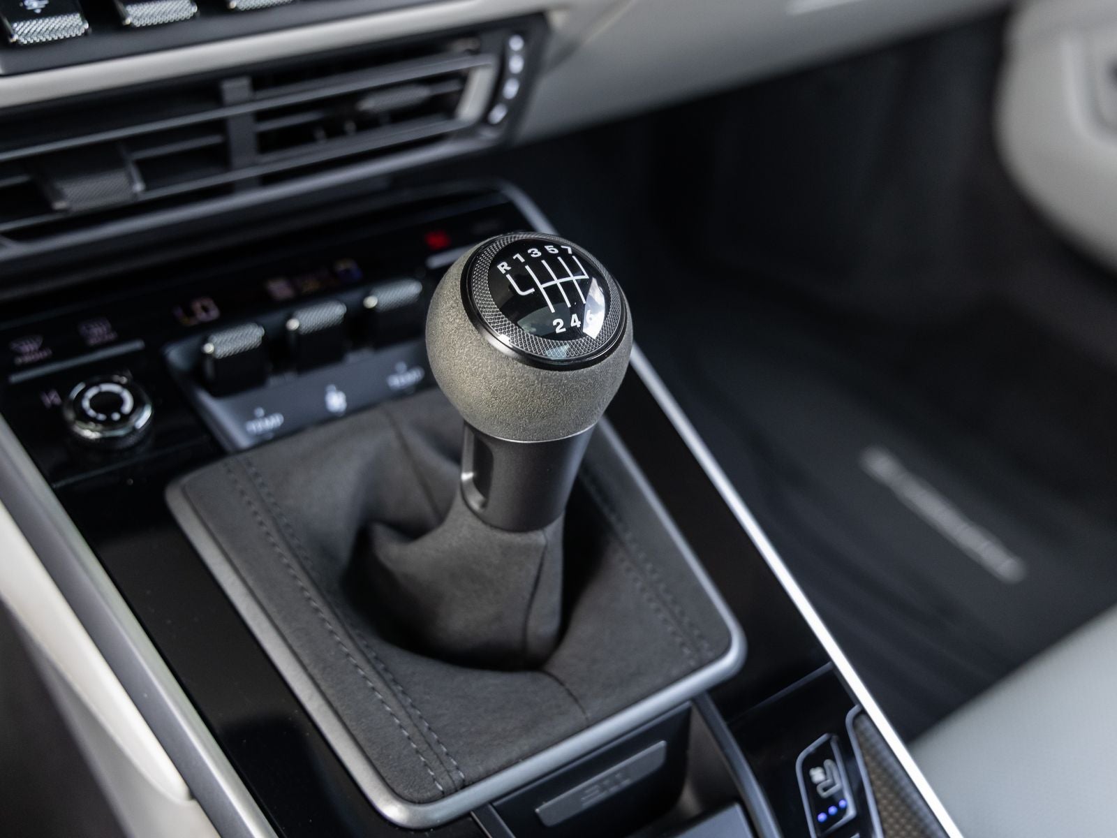 2024 Porsche 911 Carrera 4S