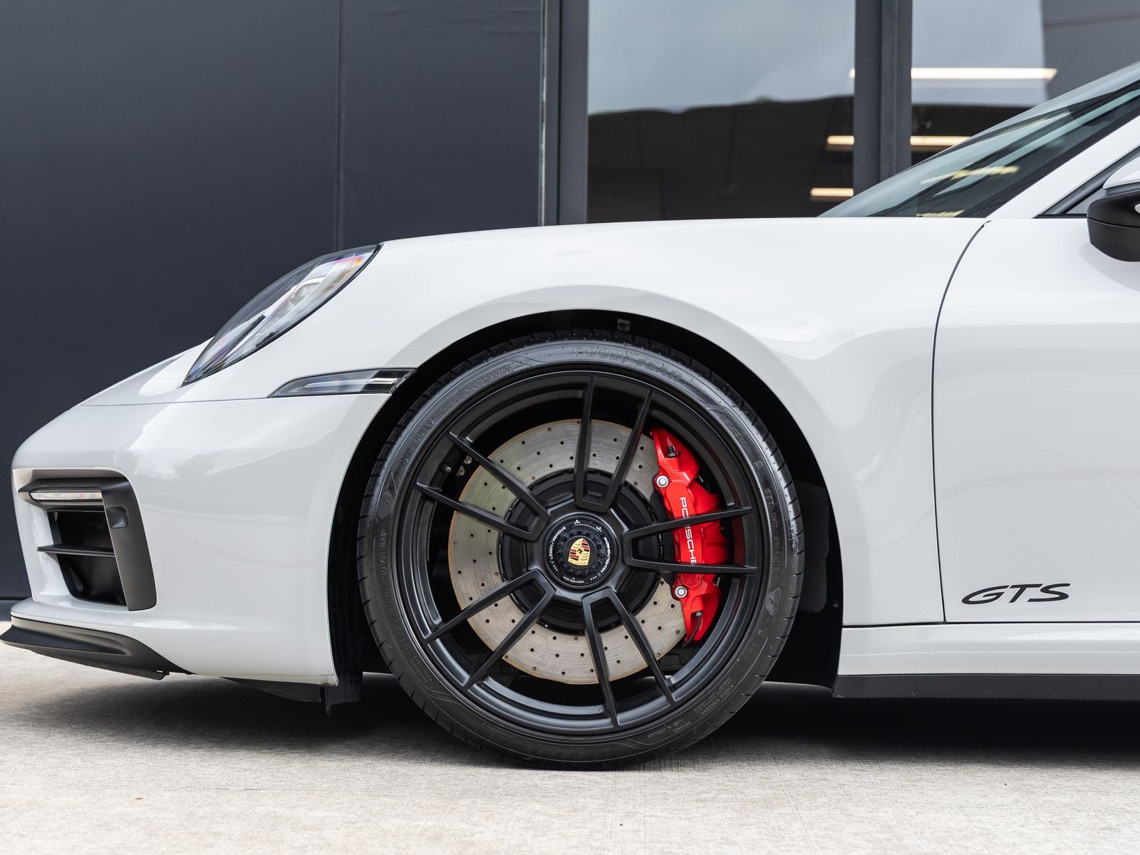 2024 Porsche 911 Carrera 4 GTS