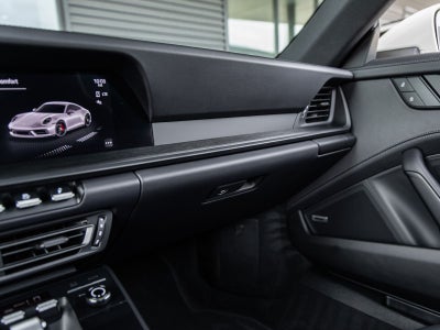 2024 Porsche 911 Carrera 4 GTS