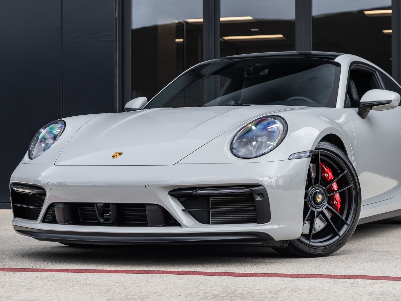 2024 Porsche 911 Carrera 4 GTS