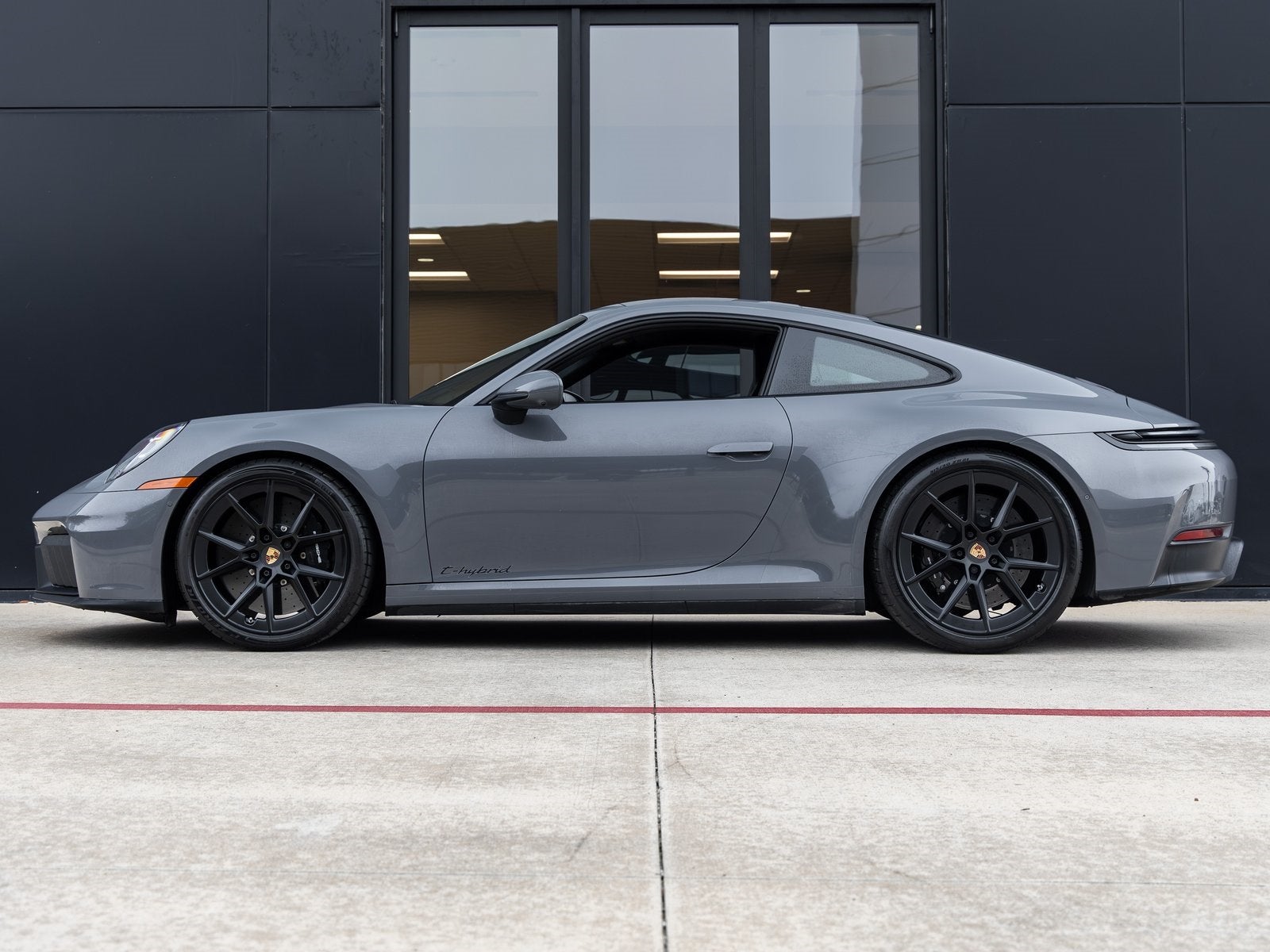 2025 Porsche 911 911 Carrera GTS