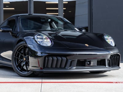 2025 Porsche 911 911 Carrera 4 GTS