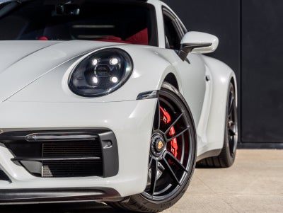2022 Porsche 911 Carrera GTS