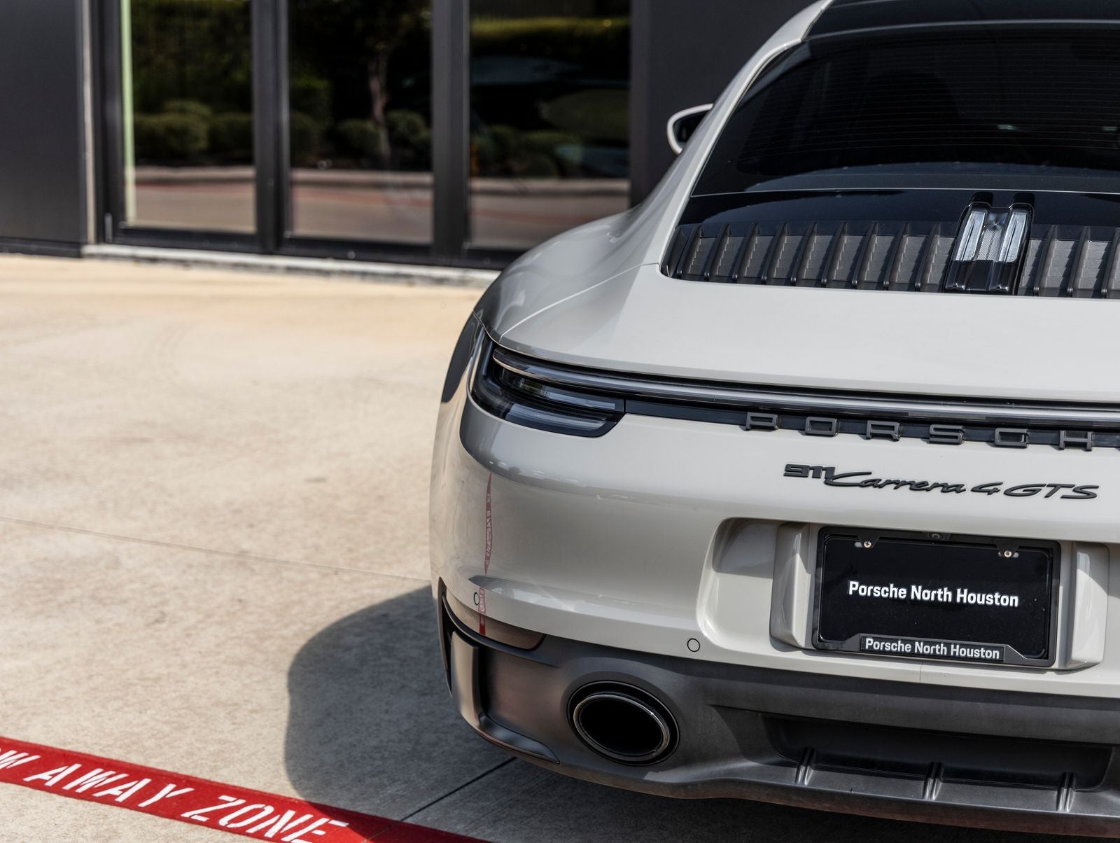 2022 Porsche 911 Carrera 4 GTS