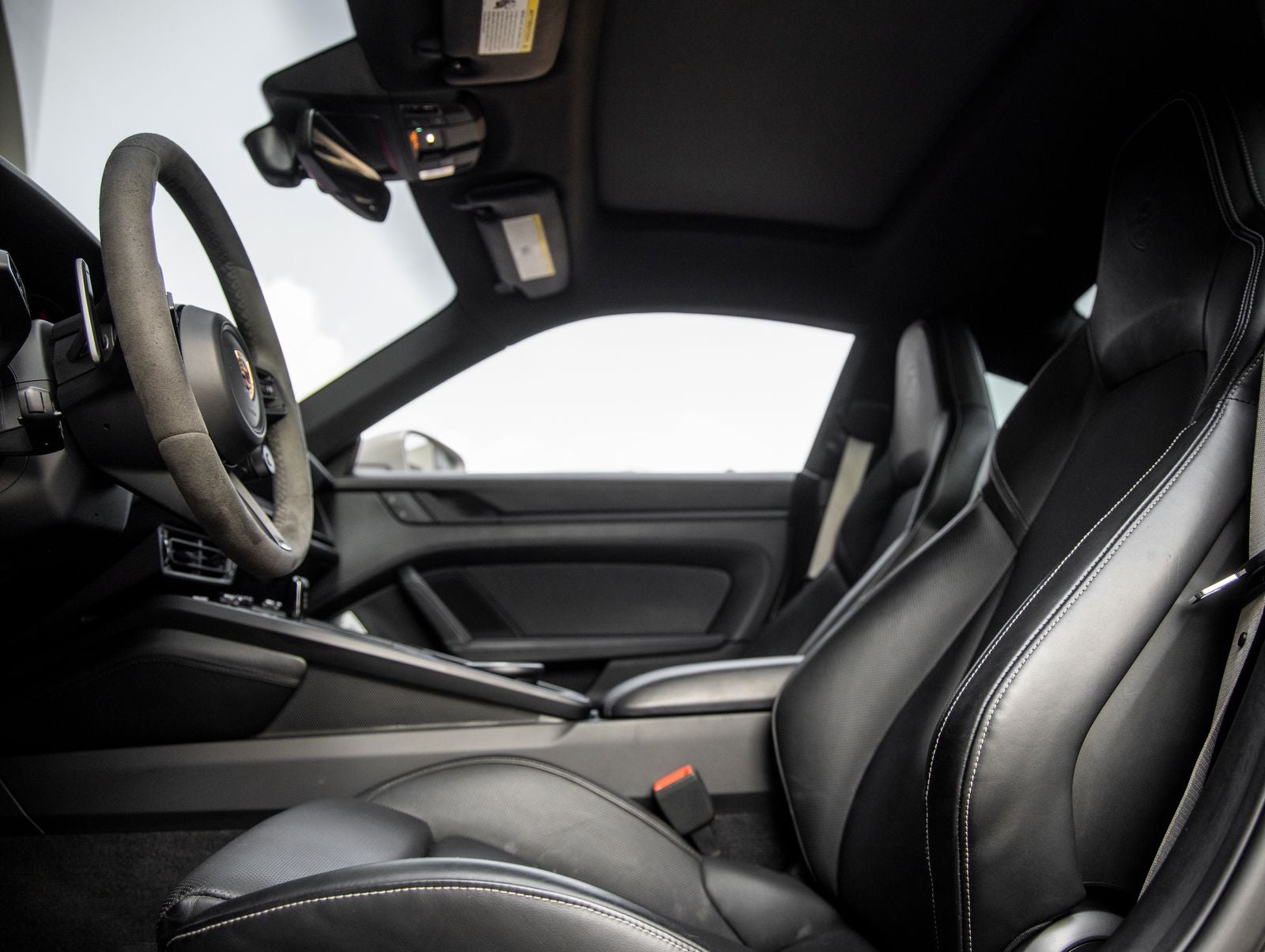 2022 Porsche 911 Carrera 4 GTS