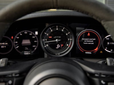 2022 Porsche 911 Carrera 4 GTS