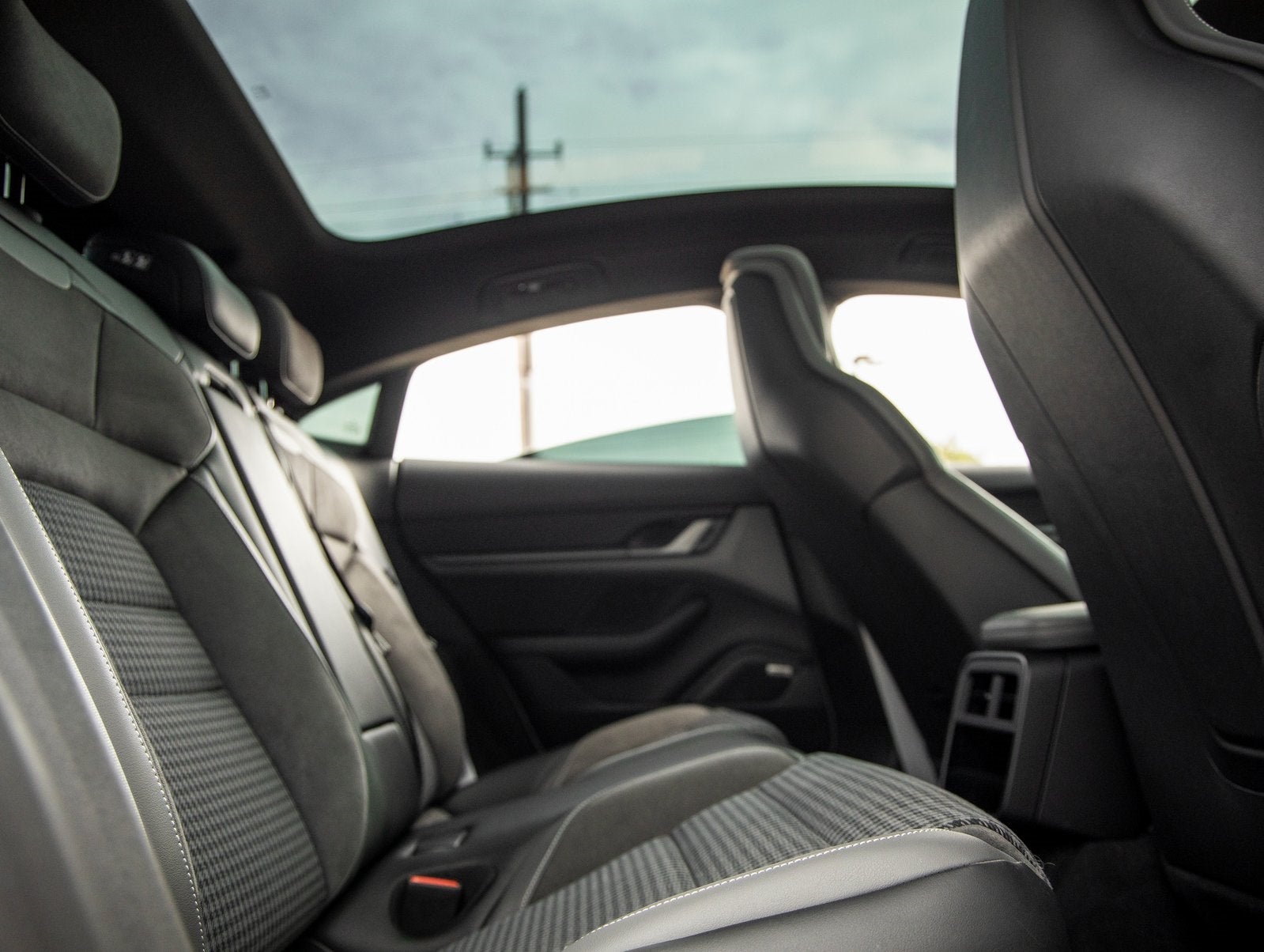 2025 Porsche Taycan Taycan 4S